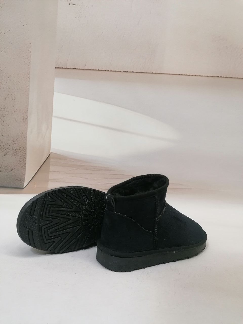 NBW SLMN UGG 1018 ICI PELUS KUMAS KISA BOT