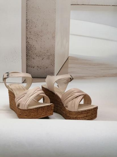 NBW 504 VEGAN DERI BUZGULU CAPRAZ BAND DOLGU TOPUK SANDALET-Bej